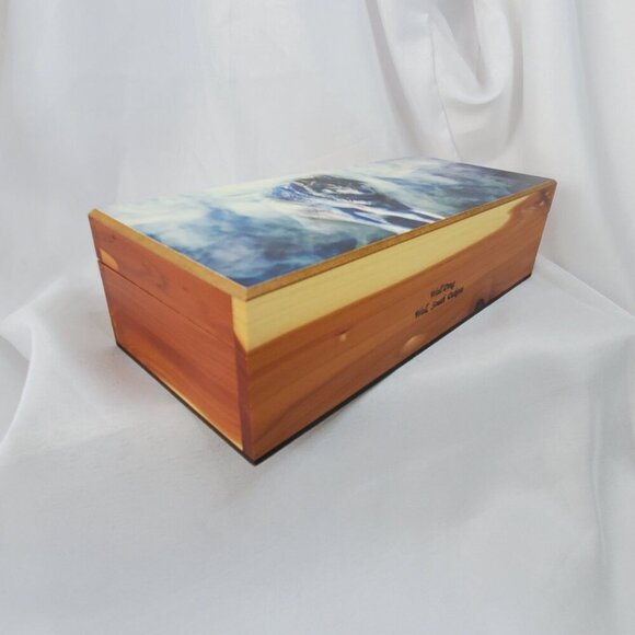 VTG Decorative Wolf Cedar Wood Jewelry Box 9.25"x4"x2.5" Wall Drug South Dakota - Picture 4 of 13